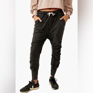 NWT: Free People Hot Shot pants